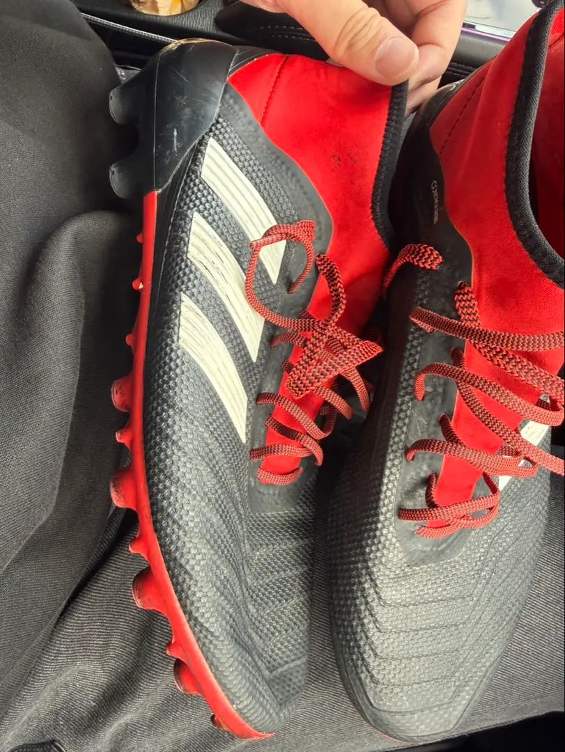 2026年最新】サッカースパイク プレデター 18.2の人気アイテム - メルカリ