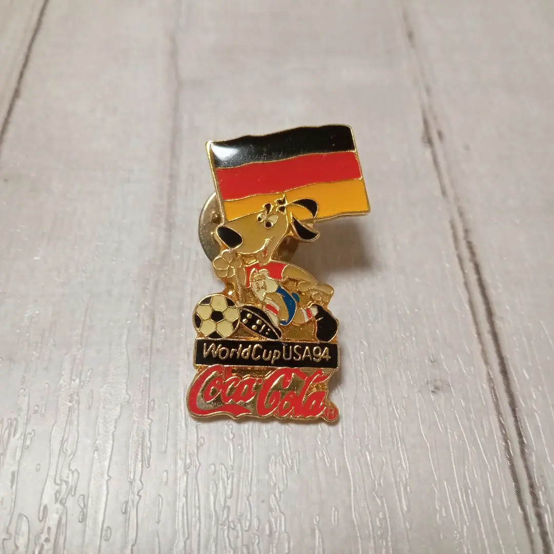 2026年最新】ワールドカップ 94 ピンバッジの人気アイテム - メルカリ
