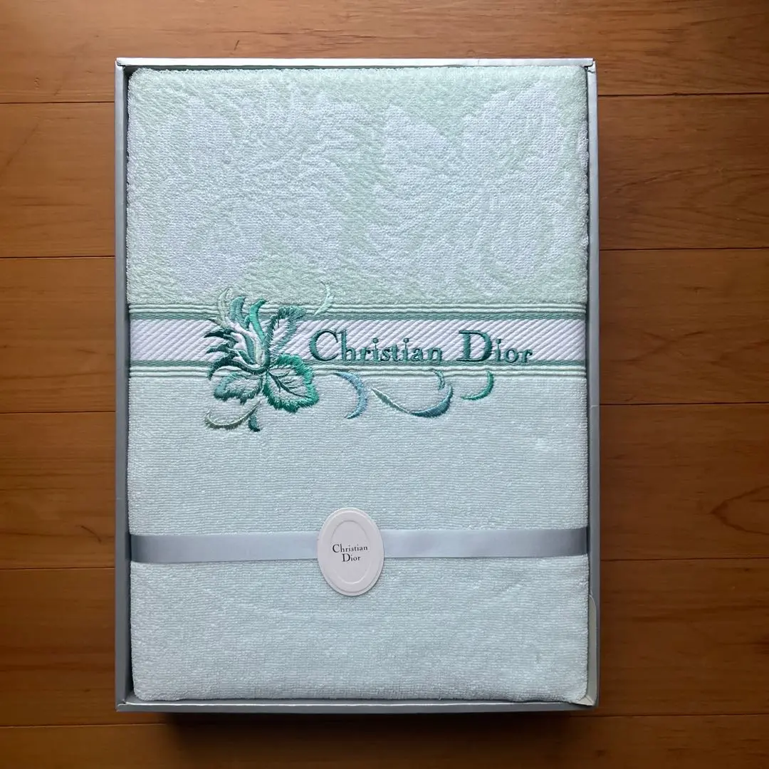 2026年最新】Christian Dior タオルケットの人気アイテム - メルカリ