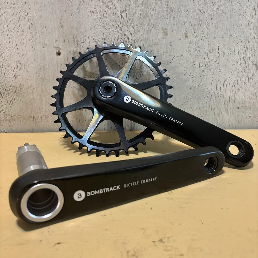 2026年最新】BOMBTRACKの人気アイテム - メルカリ