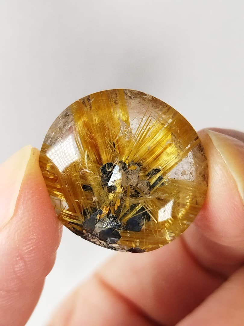 タイチンルチルクォーツ　太金針水晶　太陽放射ルチル　レア　天然石　鉱物　8.0g