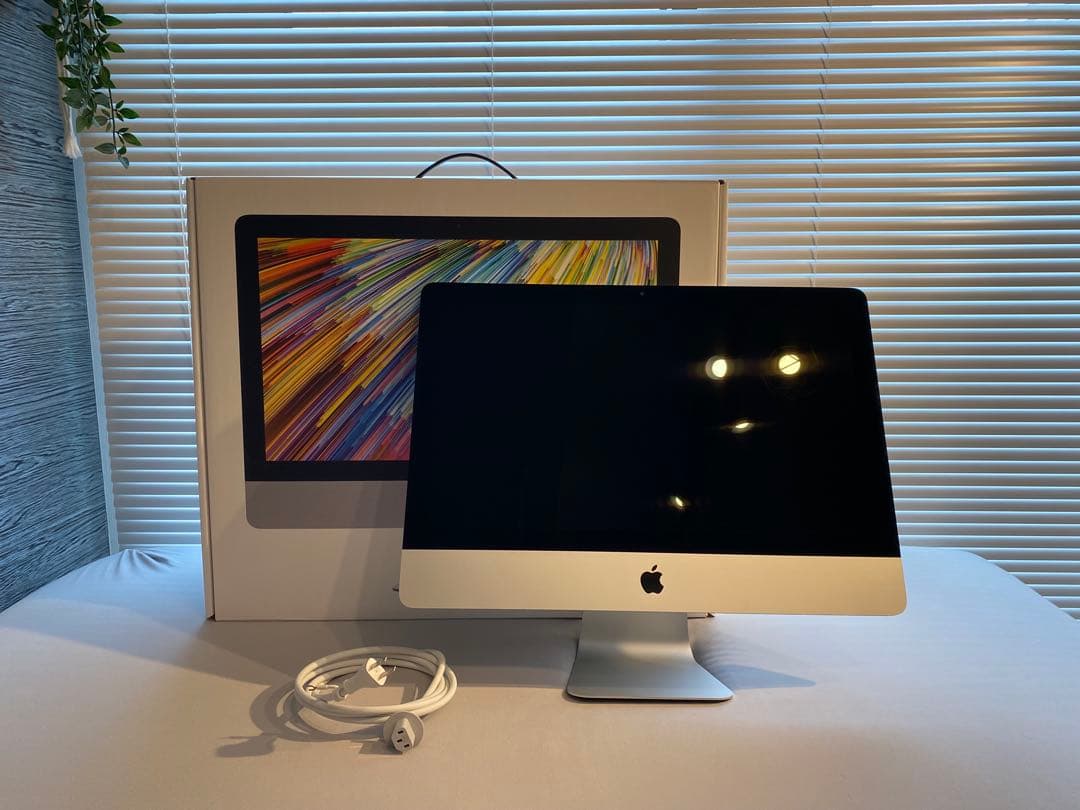 iMac 21.5インチ 2019 3.2GHz 16GB 512GB