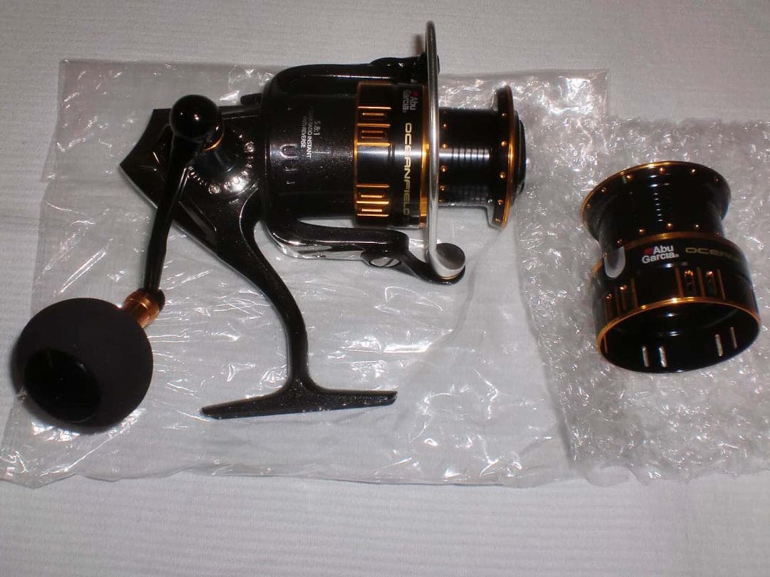 Ａｂｕ　オーシャンフィールド《３０００Ｈ／３０００ＳＨ》浅溝スプール付き　新品