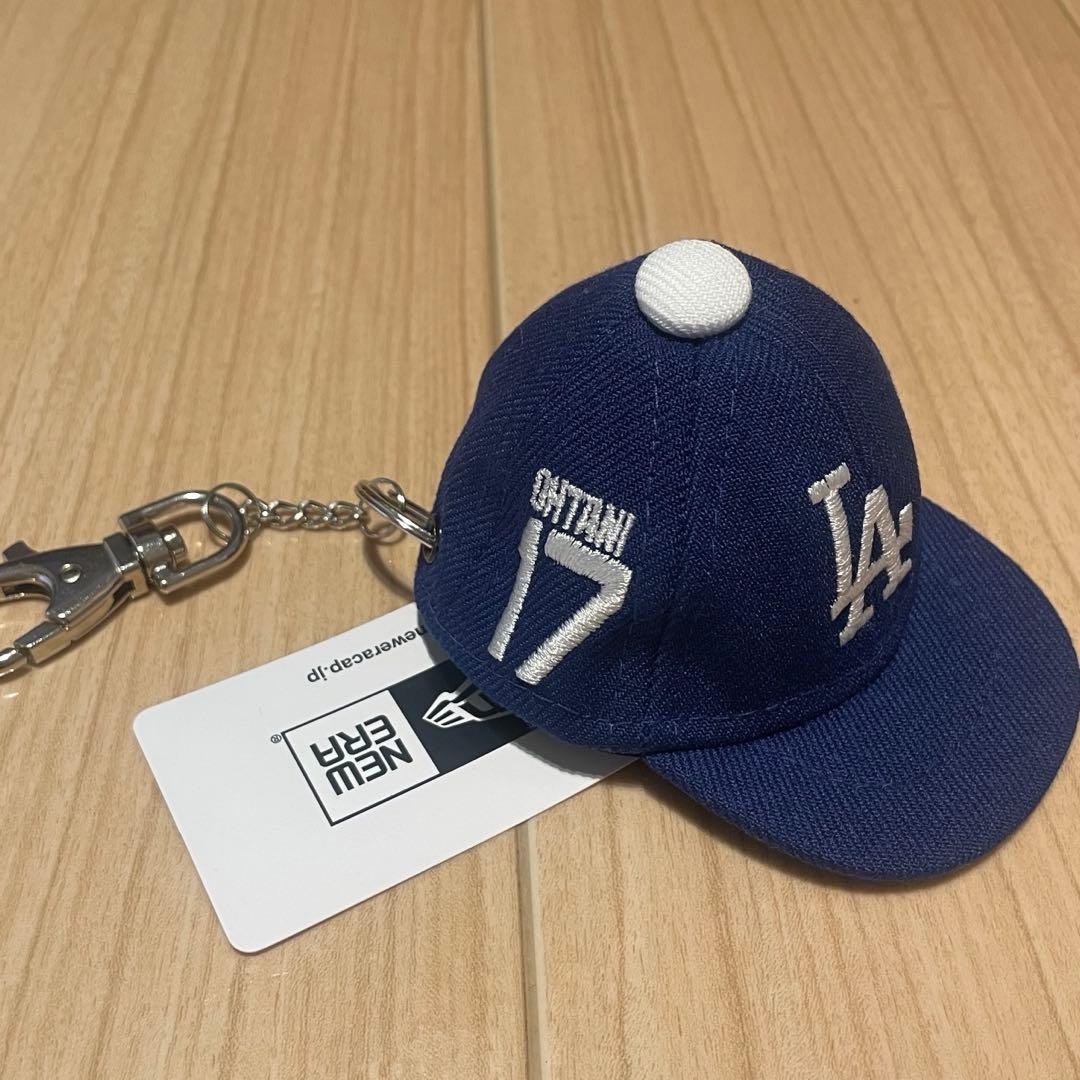新品】ドジャース ミニキャップキーホルダー 大谷翔平 選手 - メルカリ