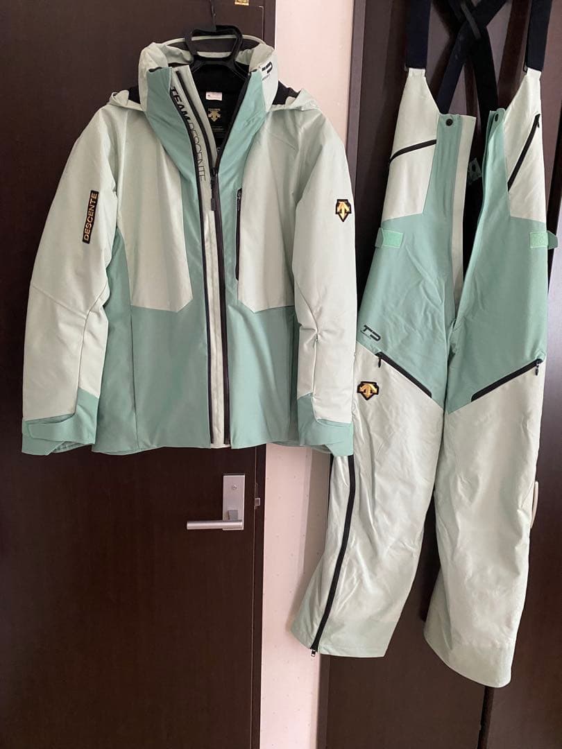 美品 デサント メイト スキーウェア 上下セット Lサイズ デサント メイト チームデサント スキーウェア 上下セット Lサイズ