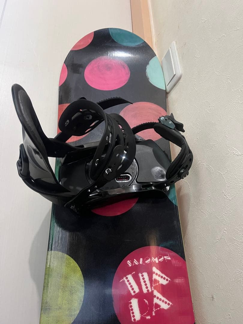 カービング、グラトリ！SALOMON TIARA 138cm 新品バインセット - メルカリ