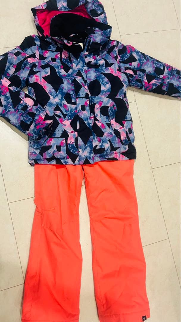 ROXY スノーボードウェアセット こども150 楽天市場】ROXY/ロキシー キッズ スノーボードウェア ワンピース