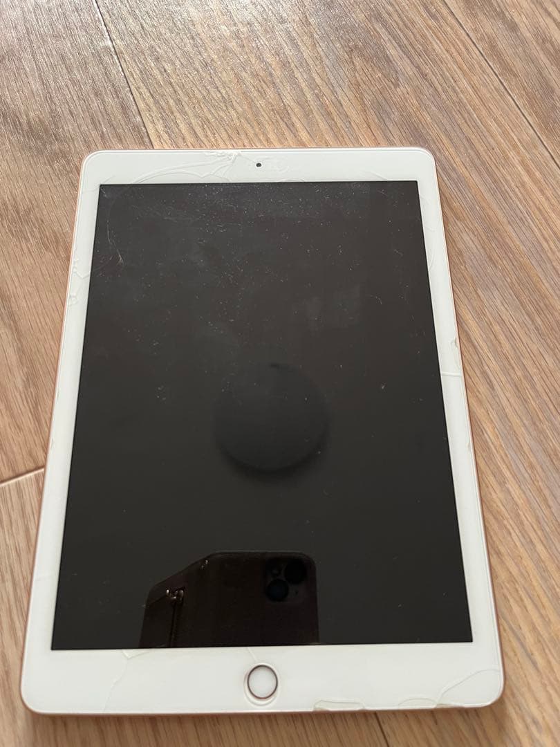 Apple iPad (第6世代) ローズゴールド 32GB【匿名】箱付き - メルカリ