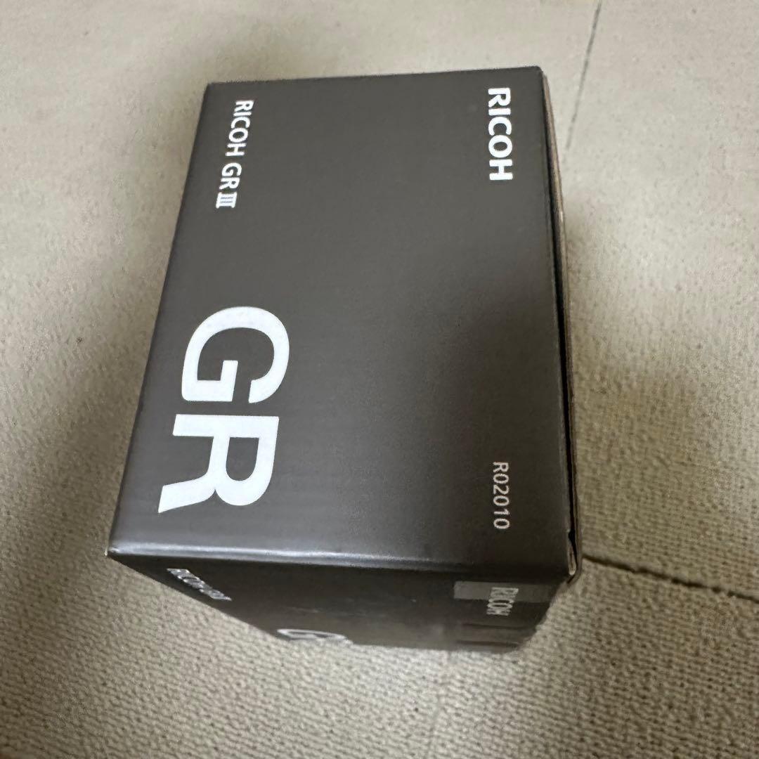 RICOH GR Ⅲ デジカメ ほぼ新品 4929 - メルカリ
