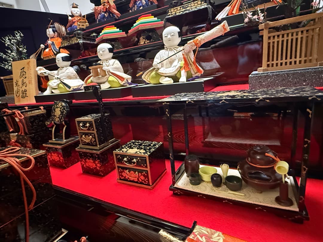 引き取り希望】原米州ひな人形7段飾り - メルカリ