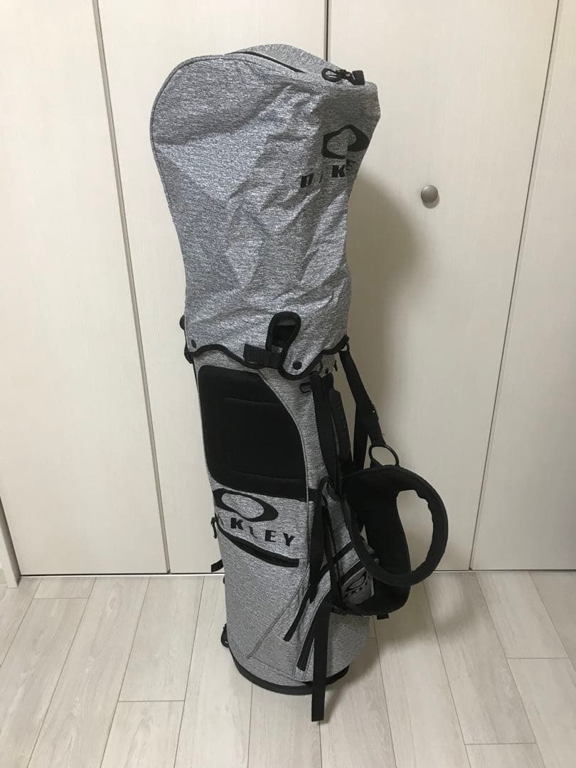 OAKLEY スタンドゴルフバッグ グレー オークリー ゴルフ スタンド キャディバッグ 9.5型 OAKLEY STAND 18.0