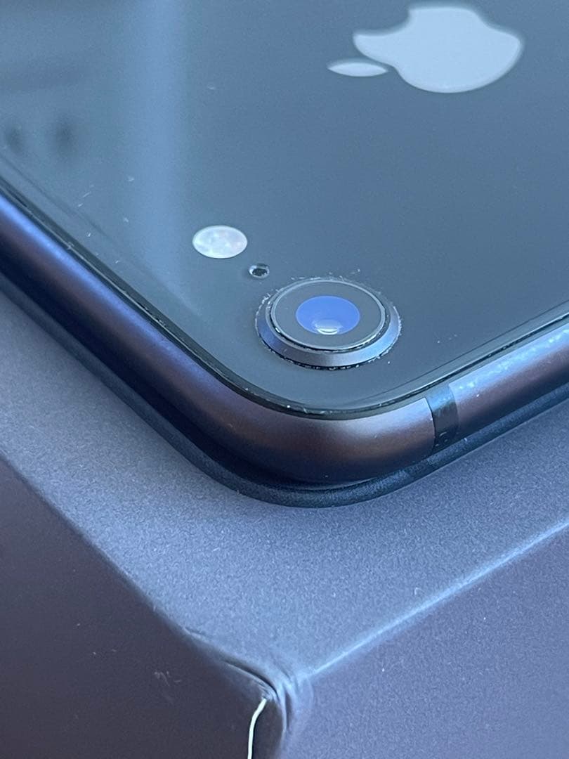 Apple iPhone 8 スペースグレー 本体 訳あり オマケ付き - メルカリ