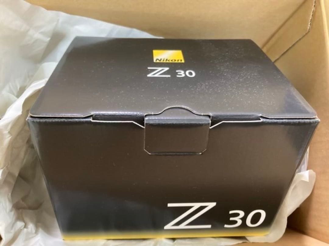 送料無料 Nikon Z30 Body ボディミラーレスカメラ ニコン（Nikon） ミラーレス 一眼カメラ Z 30 ボディ デジタルカメラ