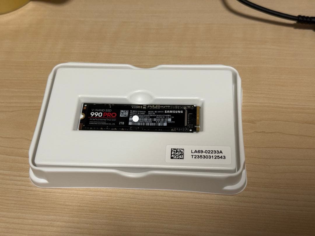 Samsung 990 PRO 2TB M.2 SSD 中古品 低書込・読込 Samsung 990 PRO 2TB M.2 NVME PCIE 4.0 V-NAND Internal SSD MZ