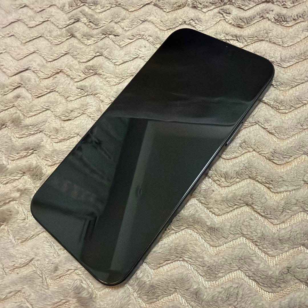 美品 iPhone 15 plus 256GB SIMフリー ブラック - メルカリ