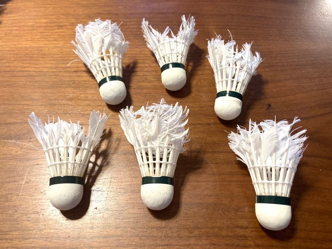 極めてボロ】バドミントン中古シャトル108個トスノック・バッティング