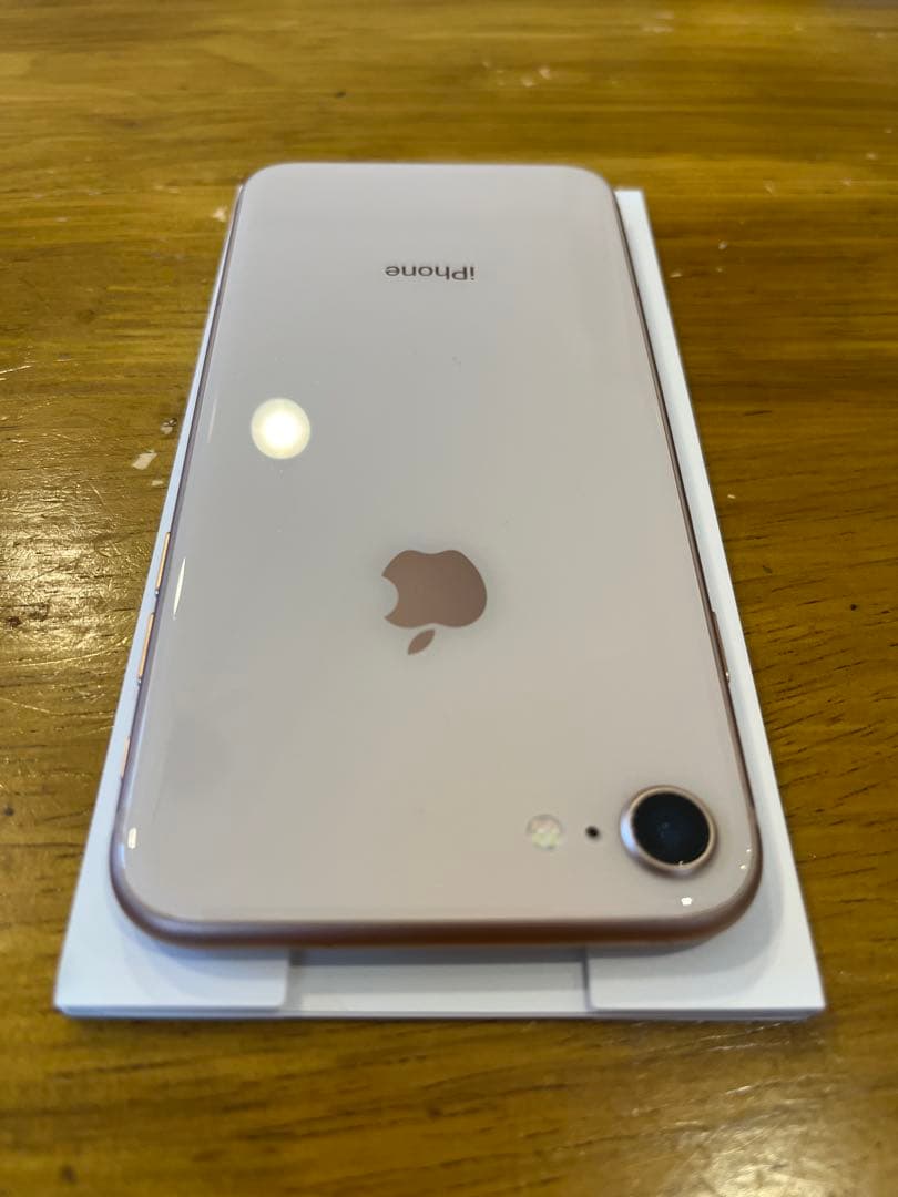 Apple iPhone 8 ローズゴールド 本体 64G - メルカリ