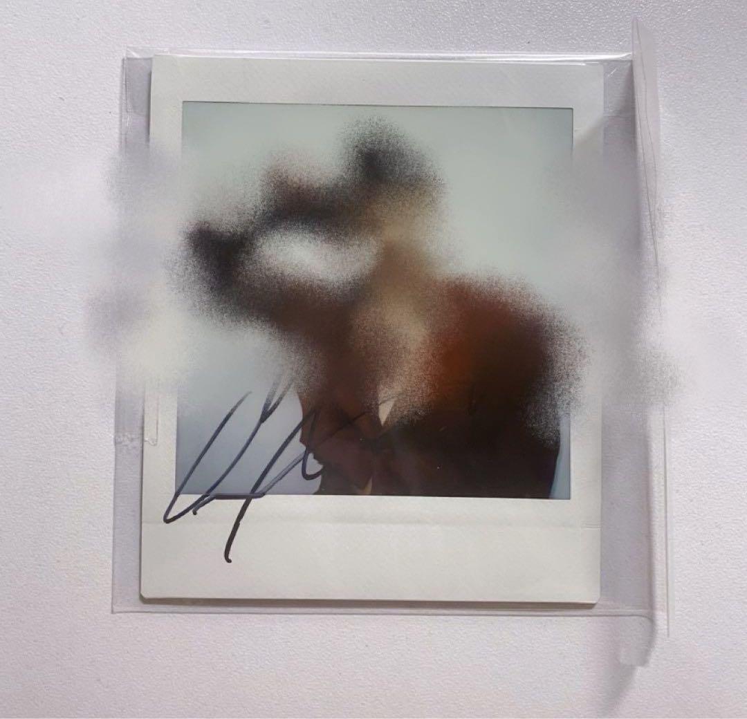 WEi ジュンソ サイン入り ポラロイド チェキALD1 WEi ジュンソ サイン入りポラロイド - メルカリ