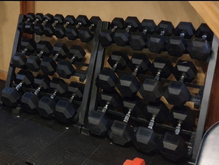 ダンベルセット 六角形 ゴムコーティング ラック付き Amazon.co.jp: ダンベルラック 六角形の新しい調節可能な3層ダンベル