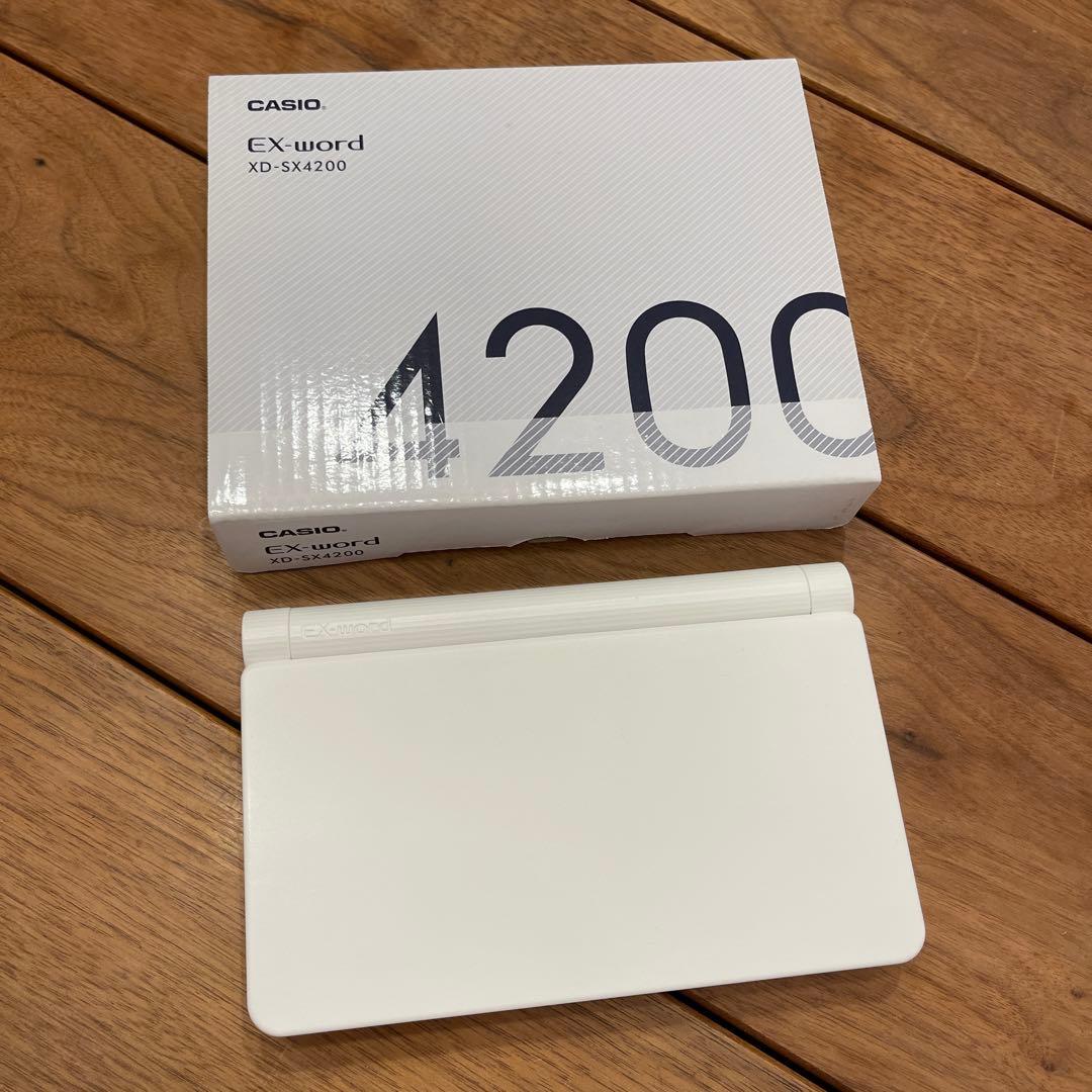 CACIO 電子辞書　EX-word XD-SX4200 ホワイト 電子辞書 [高校生エントリーモデル /60コンテンツ収録] EX-word
