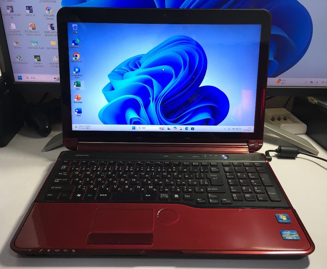 富士通FMV LIFEBOOK AH77/H Windows11 最新Windows11+office 新品爆速SSD480GB 富士通 LIFEBOOK AH77/G i7