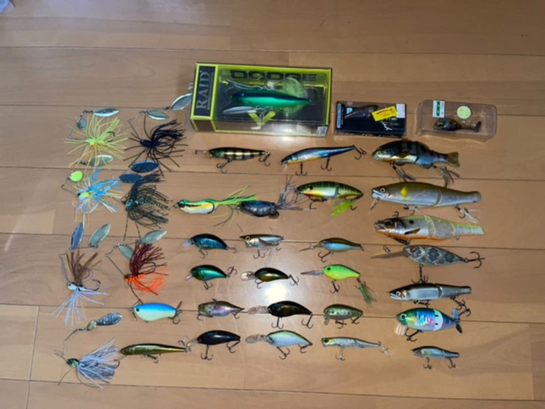 バス釣り 【⠀ルアーセット 】 Amazon.co.jp: 釣り 初心者 セット 釣り具セット バス釣り 海釣り 川