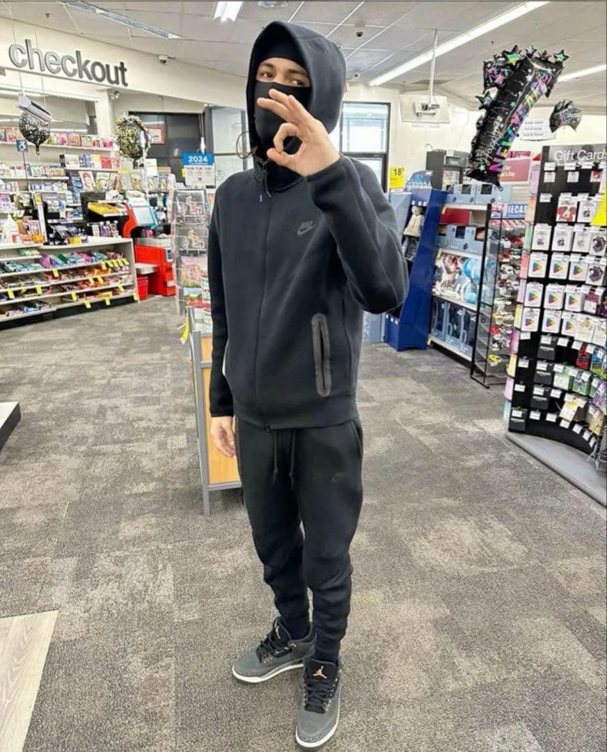 nike テックフリース 黒 セットアップ 正規品 tech fleece - メルカリ