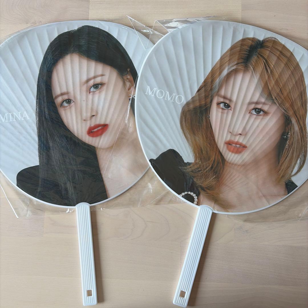 TWICEうちわ ⭐︎ MINA MOMO セット - メルカリ