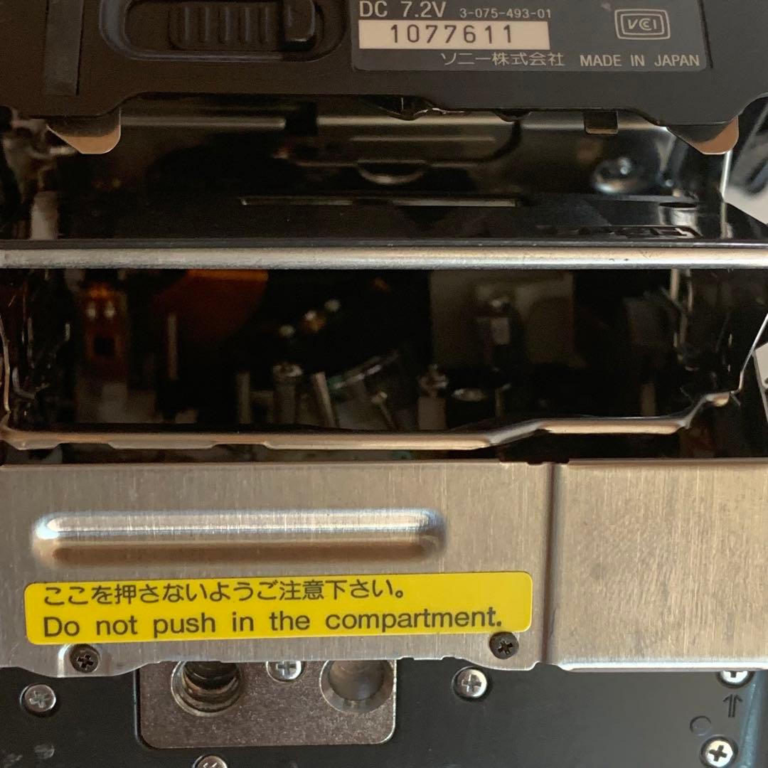 ジャンク ソニー SONY DCR-PC101 ハンディカム 壊れています - メルカリ