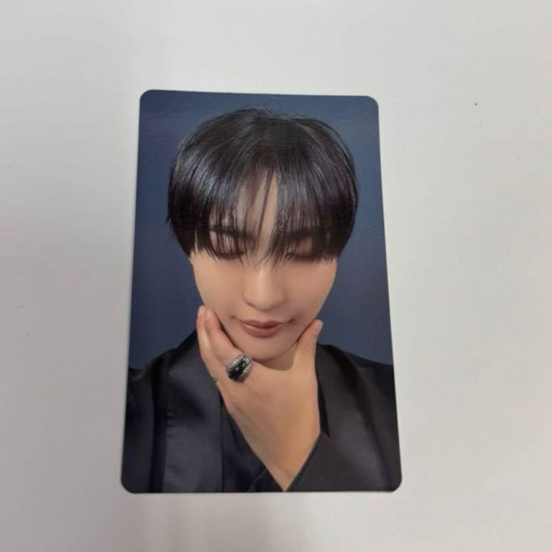 ATEEZ アチズ SEONGHWAソンファ ユニバ特典トレカ - メルカリ