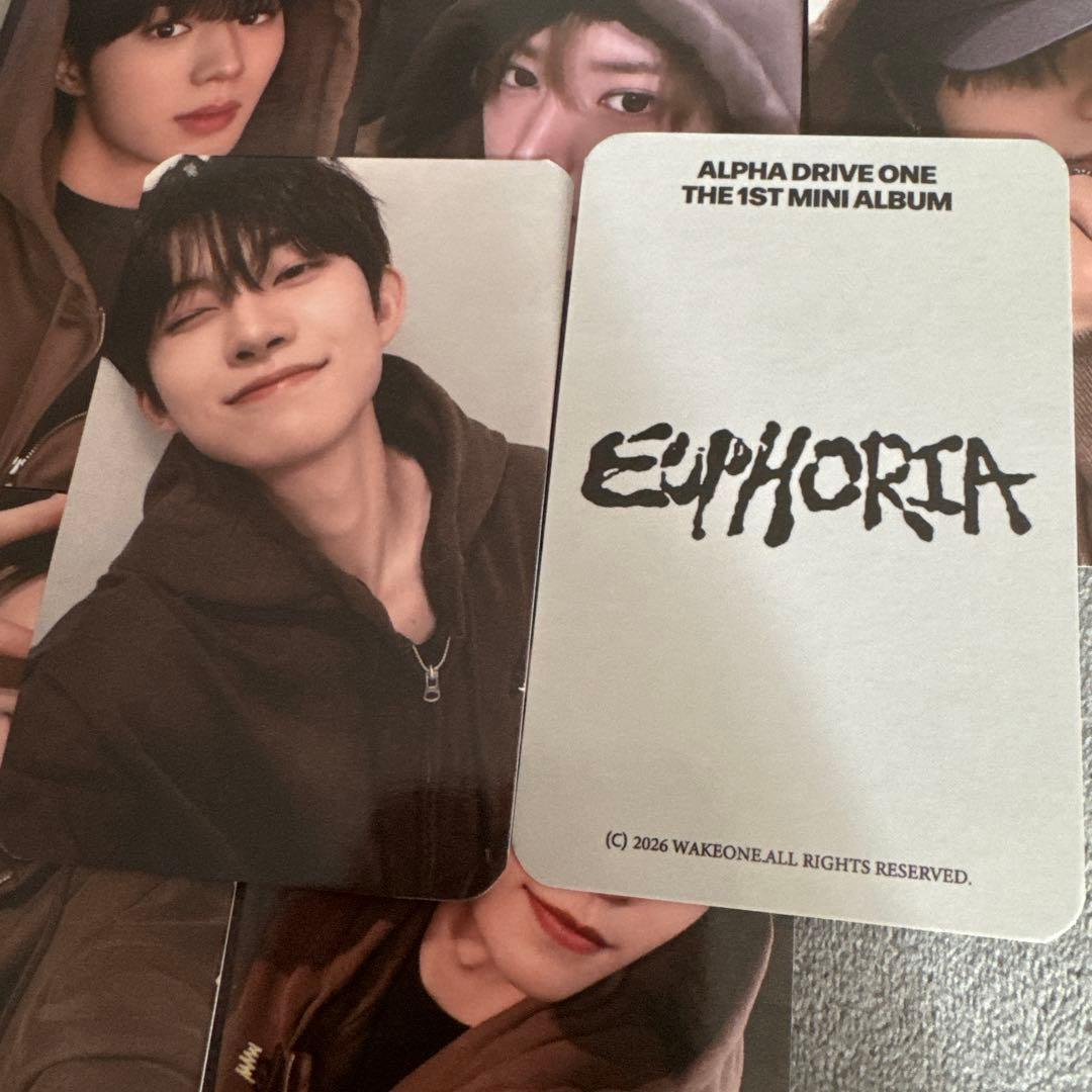 ALD1 韓国 ポップアップ EUPHORIA フーディー トレカ ゴヌ - メルカリ
