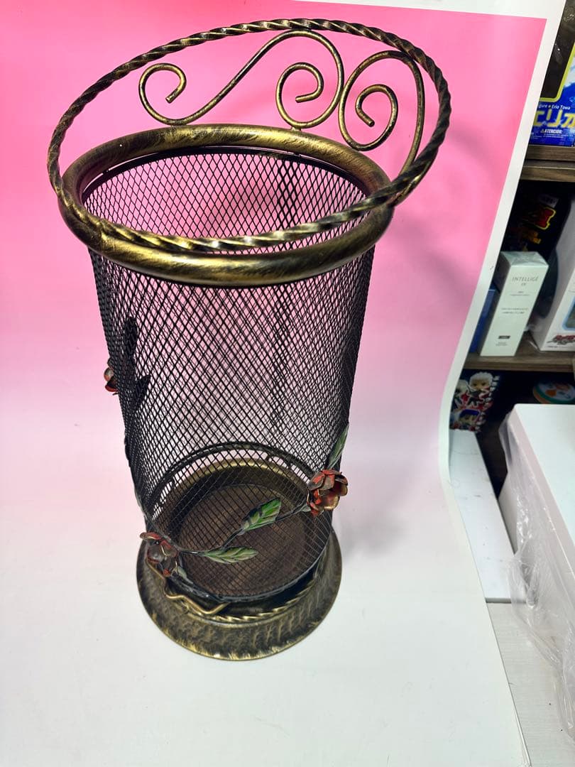 希少 メタル製 花装飾 傘立てレトロ バラ おしゃれ 傘立て 傘たて ローズ 装飾 バラ 薔薇 アイアン製 花 植物 ツタ