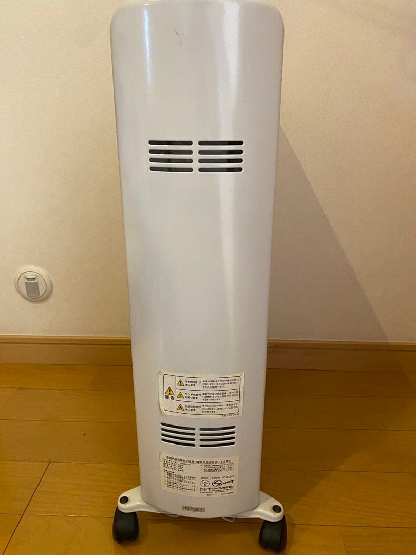 伊)デロンギ社製 オイル密閉式ラジエター型ヒーター Mod.081505TEC