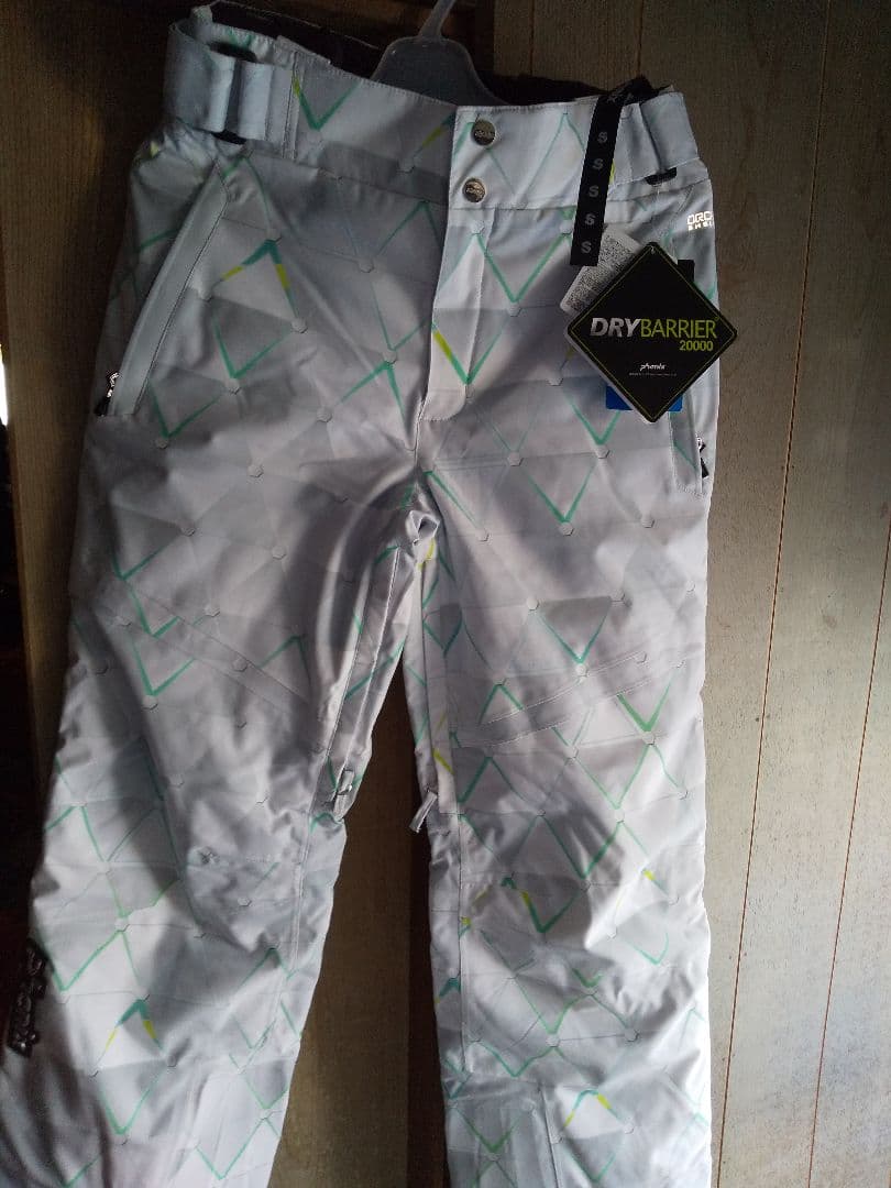 新品タグ付き フェニックス レディース パンツ サイズ S PHENIX（PHENIX）（レディース）パンツ ボトム レディース アラート