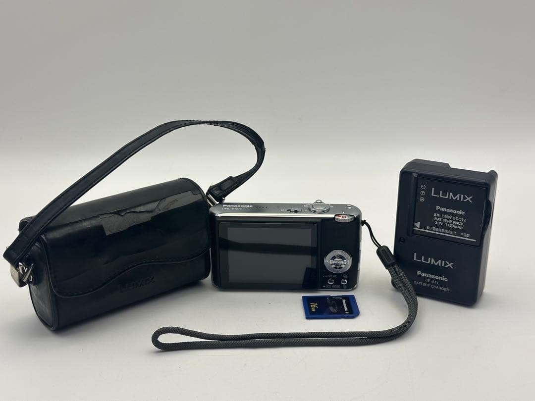 Panasonic LUMIX DMC-FX07 コンパクトデジタルカメラ Amazon | パナソニック デジタルカメラ LUMIX FX07 コンフォートレッド