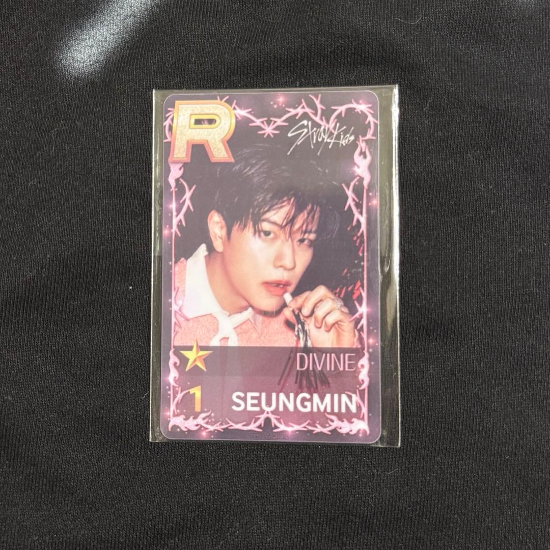 Stray Kids SSJYP DIVINE リアルカード シュスジェ - メルカリ