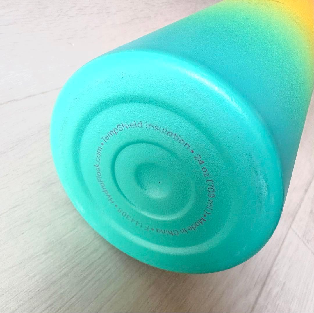 Hydra Flask ハイドロフラスク＊24oz レインボー ハワイ廃盤品 - メルカリ