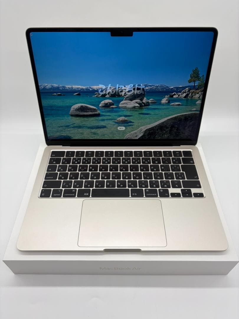 【美品】MacBook Air M2 8GB / 256GB スターライト Apple M2 MacBook Air 13-inch - Starlight - M2, 8GB RAM, 256GB