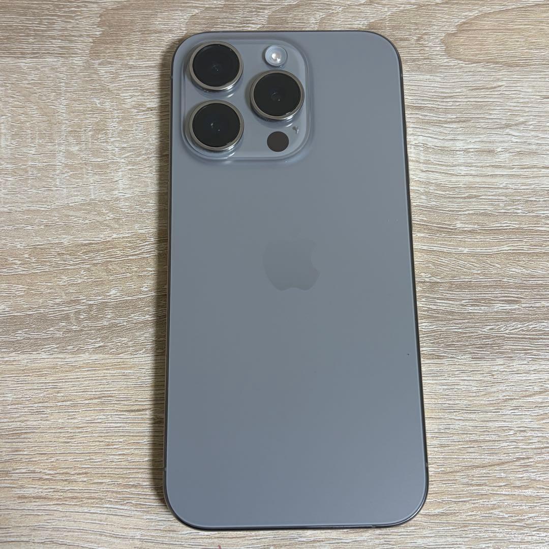 iphone15pro 256GB美品ナチュラルチタニウム iPhone 15 Pro 256GB - ナチュラルチタニウム（SIMフリー）[整備済製品