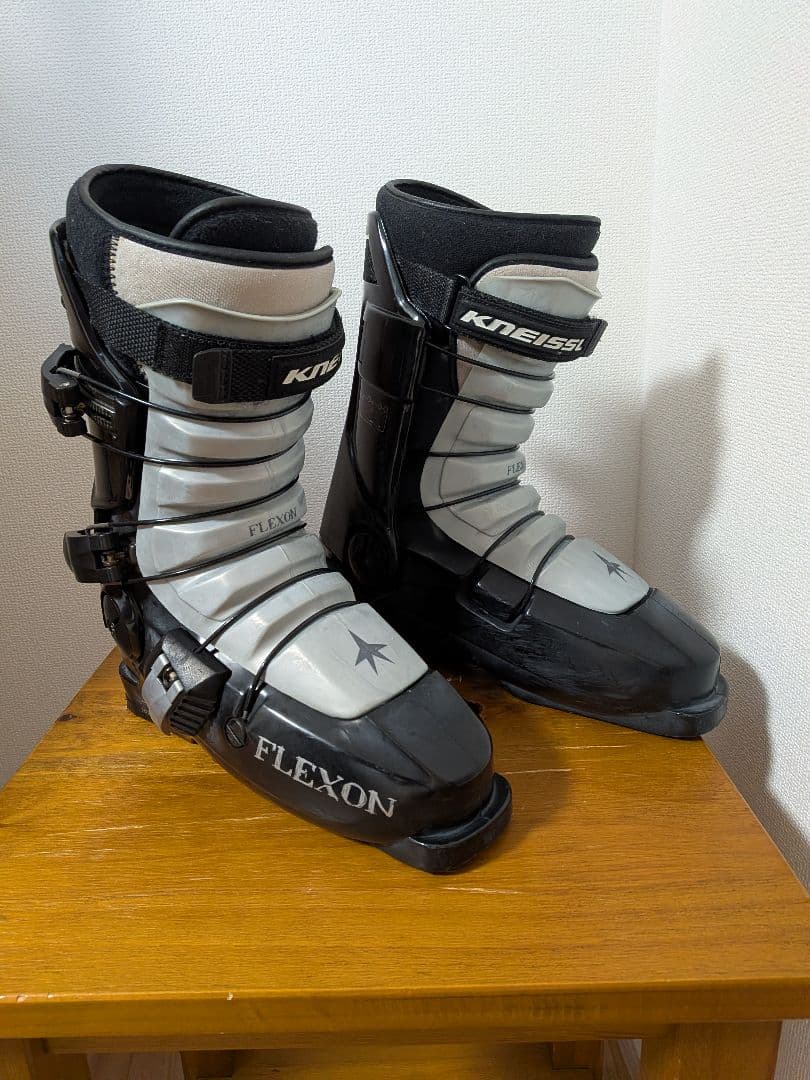 クナイスル　フレクソン　スキーブーツ　モーグル　フリースタイル　26cm　中古 KNEISSL クナイスル FLEXON フレクソン スキーブーツ 26cm FT FULLTILT