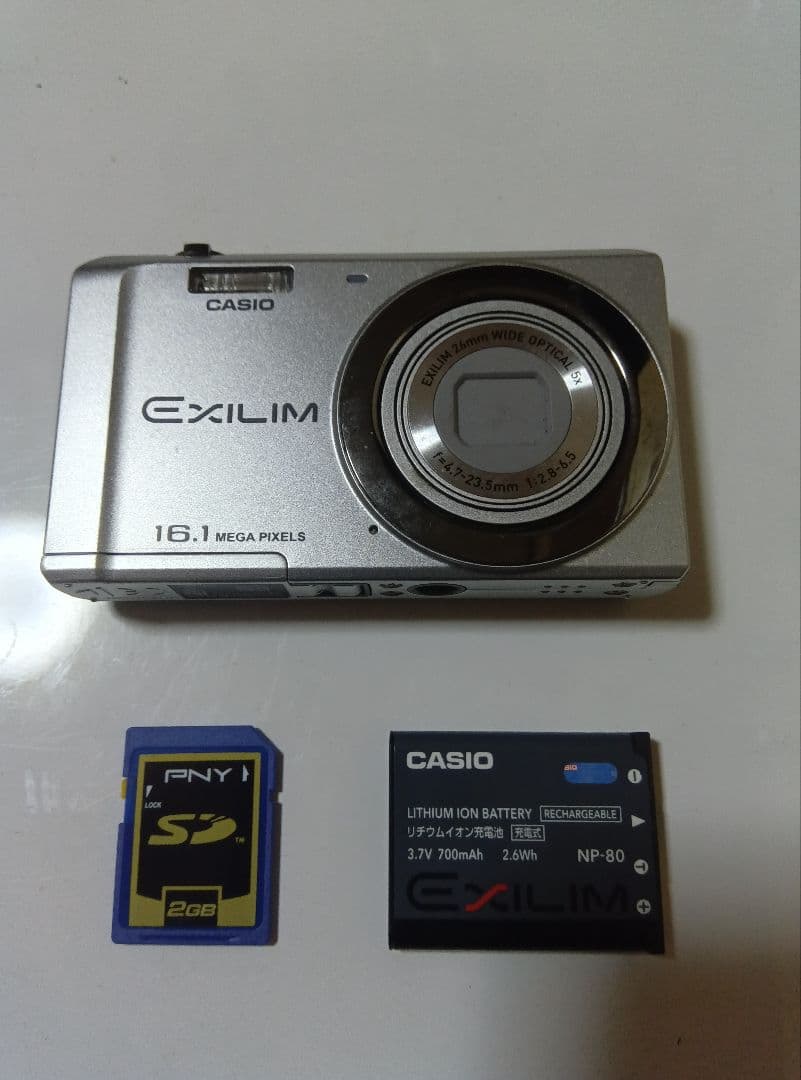 CASIO　EXILIM　EX-Z28 Casio EXILIM EX-Z28 コンパクトデジタルカメラ / 26mm WIDE OPTICAL