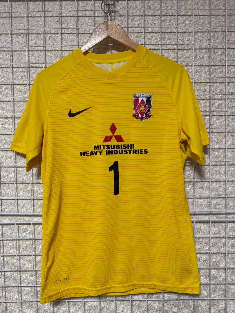 浦和レッズ トレーニングマッチ シャツパンツセット 浦和レッズ トレーニングマッチ ユニフォーム Mサイズ 練習着 長袖