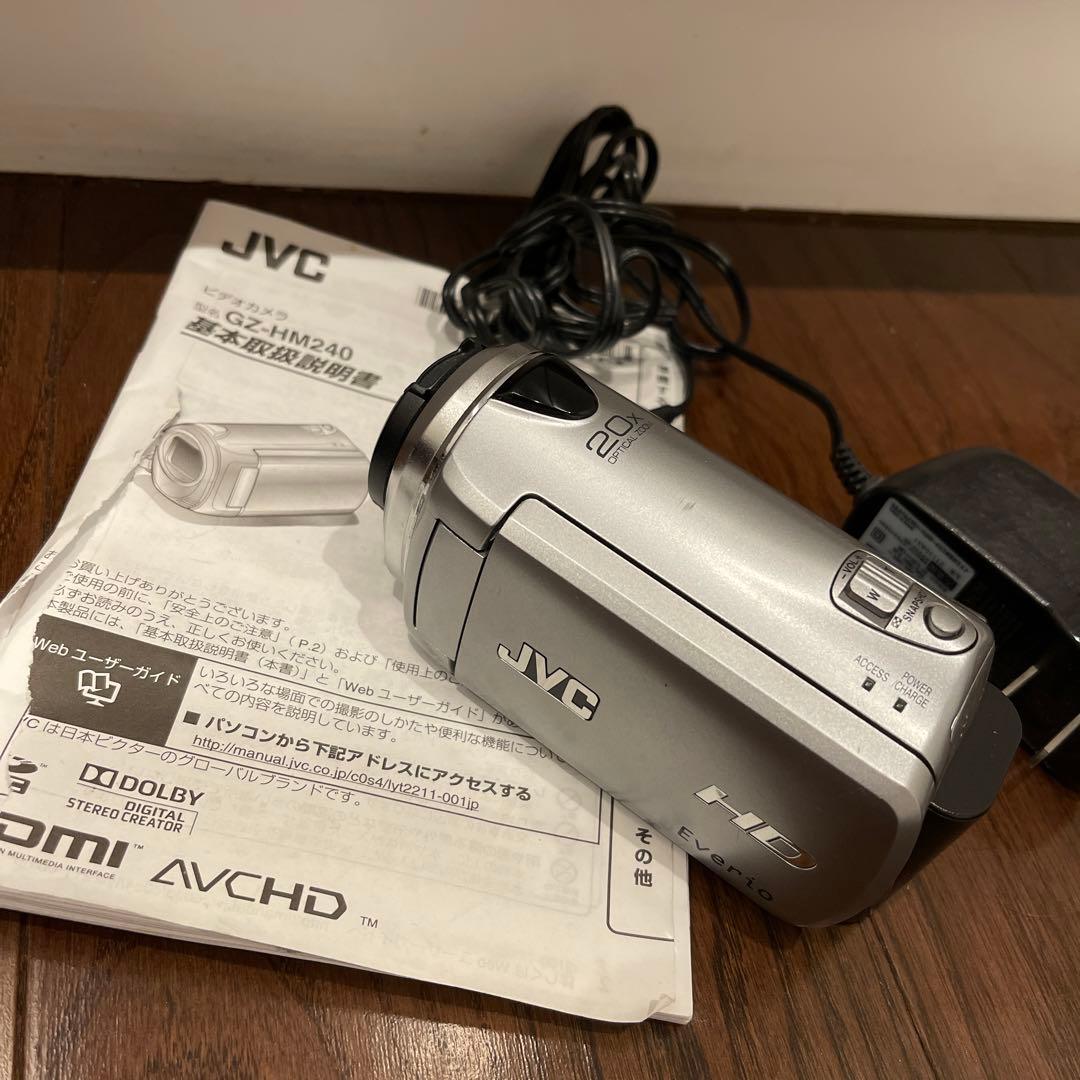 JVC GZ-HM240 ビデオカメラ シルバー 極上美品》 ビデオカメラ JVC GZ-E311-S シルバー エブリオ k3090
