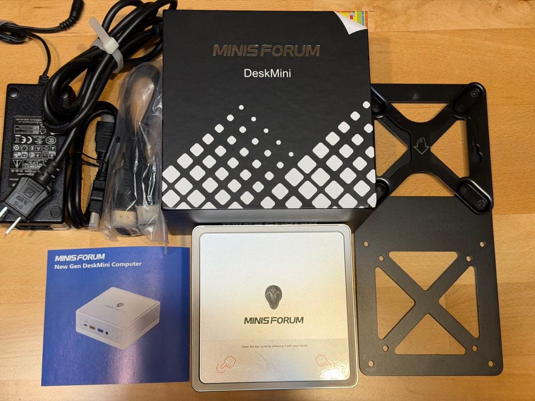 【tome】　Minisforum UM300 16GB/512GB 👏👏Minisforum UM300 Mini PC 👉Processor: AMD Ryzen™ 3 3300U, 4