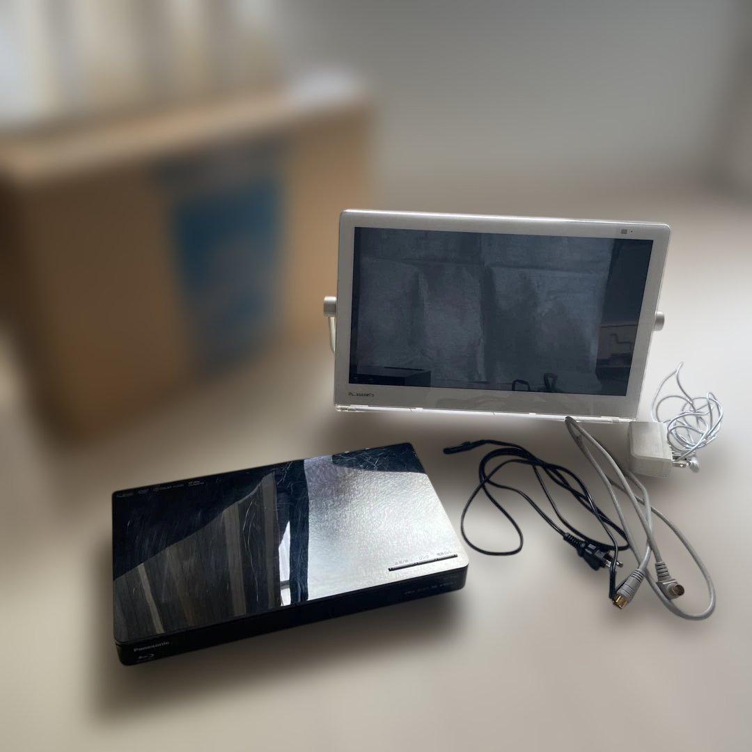 プライベートビエラ UN-15CTD8-W ホワイト Panasonic Amazon | パナソニック 15V型 液晶 テレビ プライベート・ビエラ UN