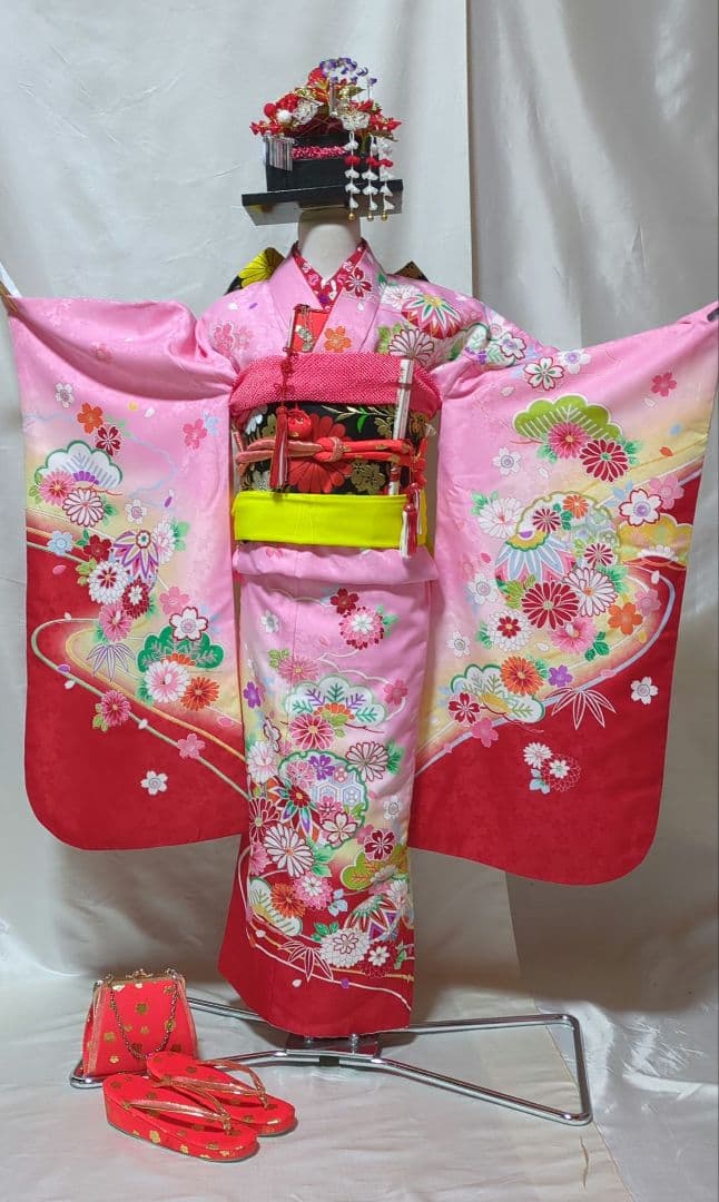 七五三　７歳用　ピンク着物コーディネート一式　簪セット付き　美品 Prices down2）七五三 女の子 7歳 はこせこ「紫色絞り、桜の刺繍