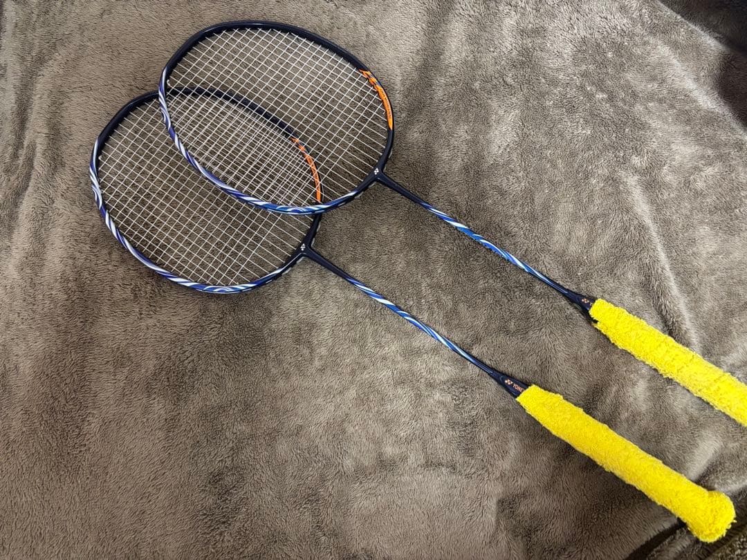 YONEX アストロクス100zz 4u5 ダークネイビー 2本 YONEX（ヨネックス） YONEXバドミントンラケット アストロクス100ZX