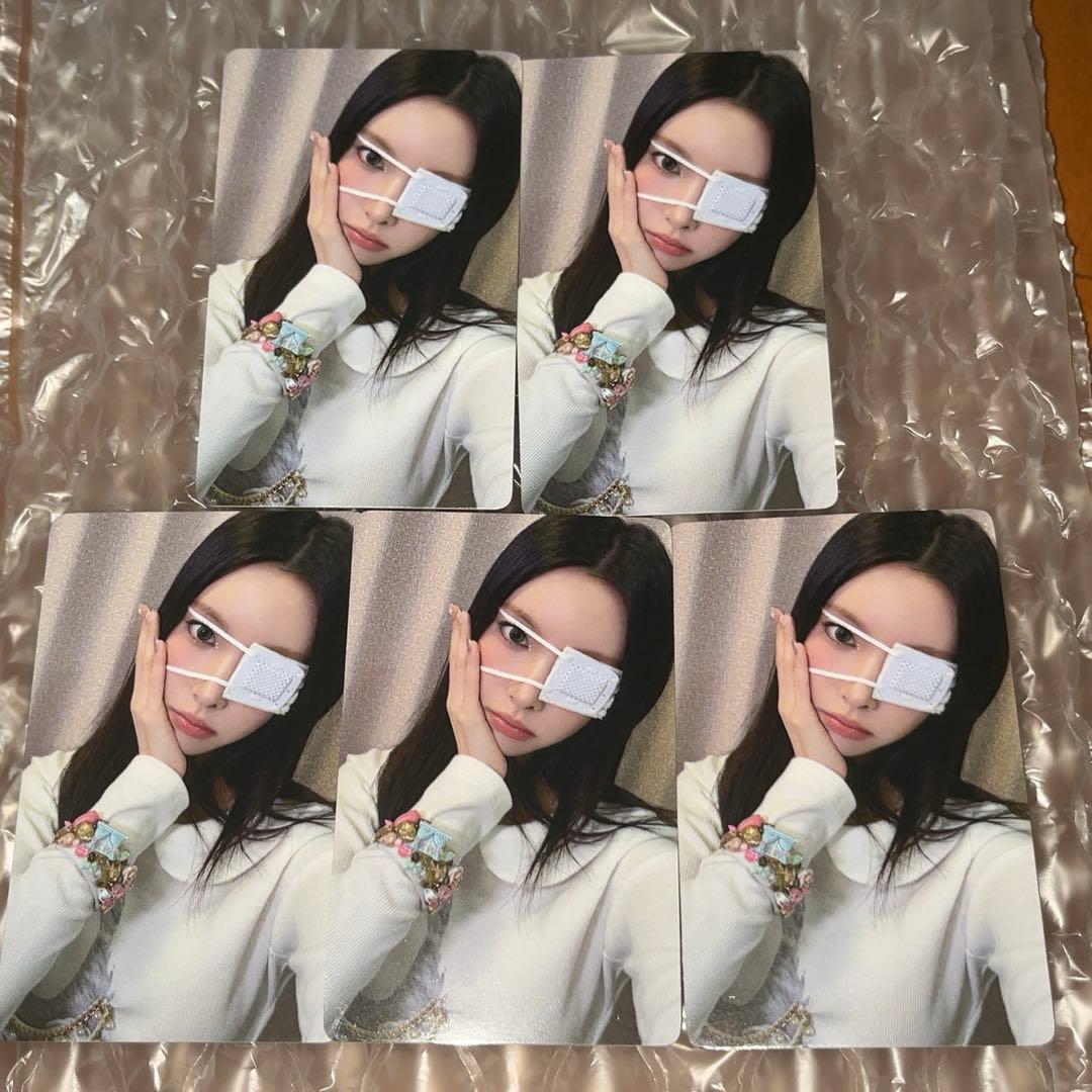 illit 渋谷 タワレコ 来日記念 ラキドロ ユナ 5枚 - メルカリ