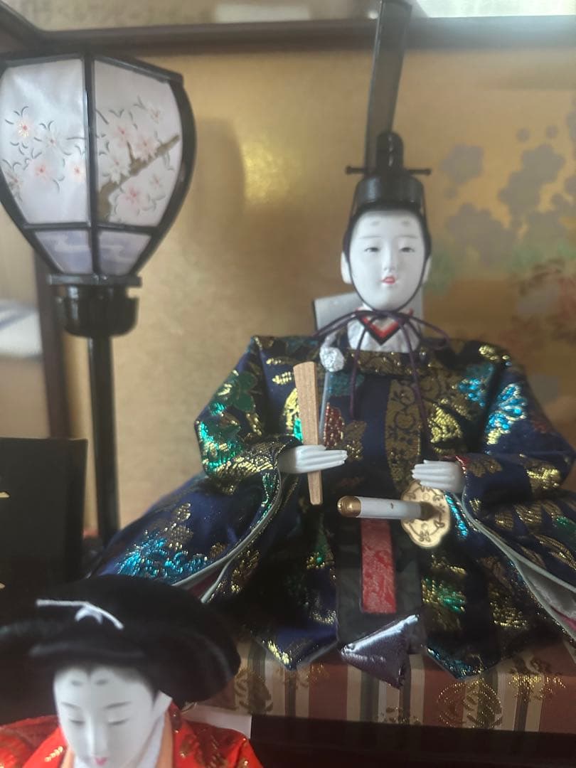 高級ガラスケース入 雛人形 五人飾り 本金調屏風付 伝統美漂う逸品