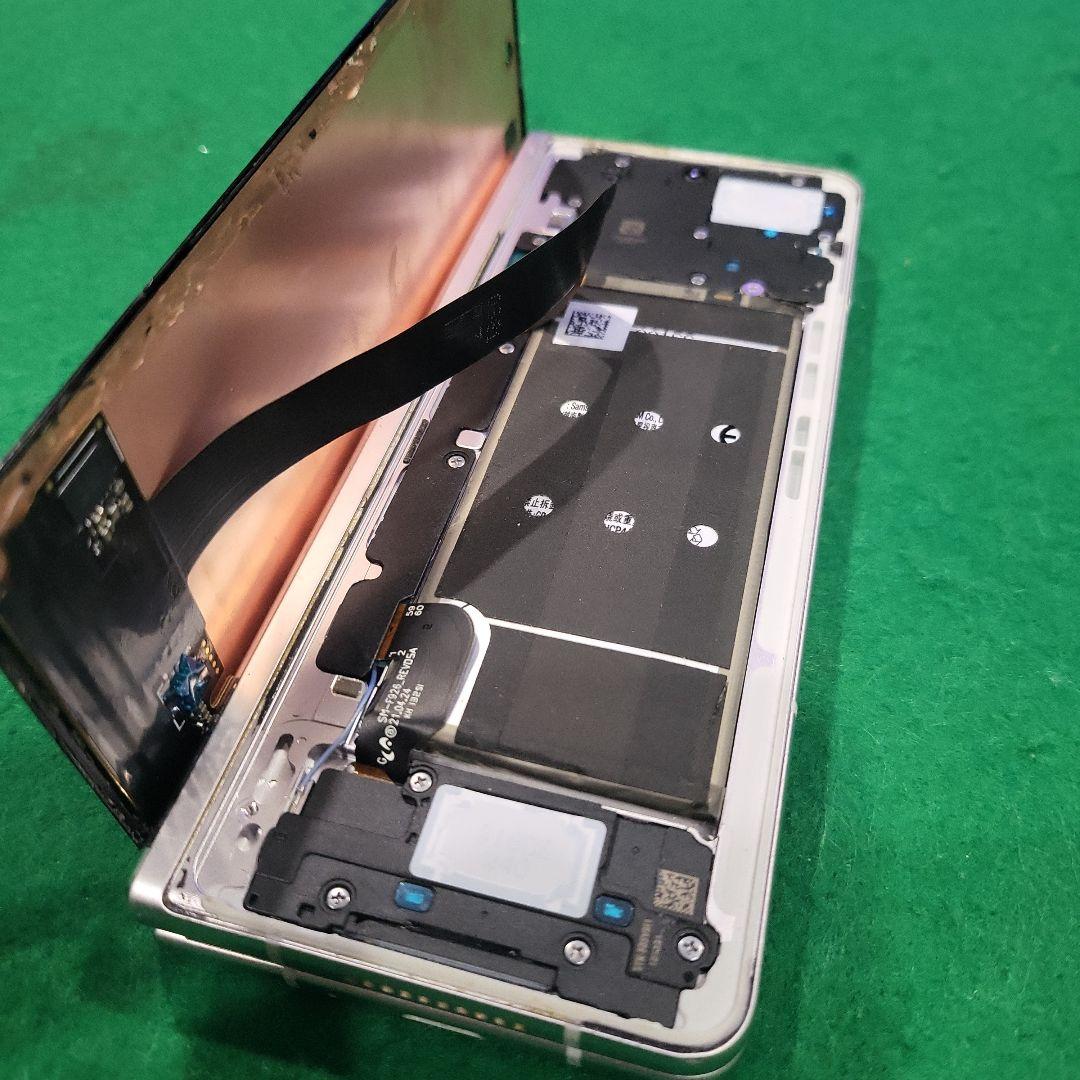 Samsung Galaxy Z Fold 3 シルバー 本体 ジャンク K107949973